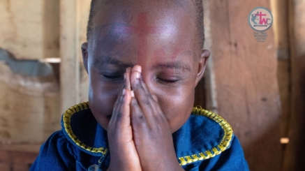 Child praying